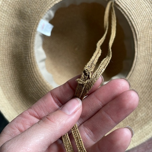 Midwest Stylish Tan Wide-Brim Hat - Picture 7 of 9